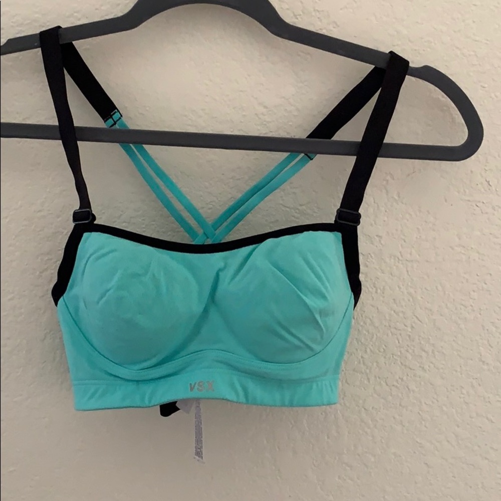 Sports bra